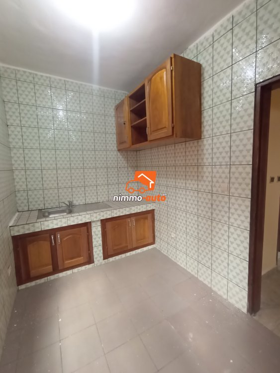 SOMPTUEUX STUDIO A LOUER A NGOUSSO