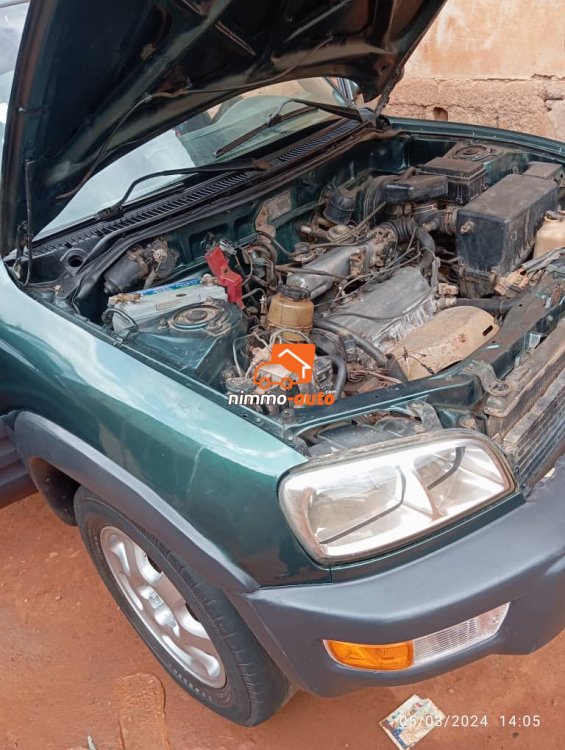 Toyota rav4 année 99 KO