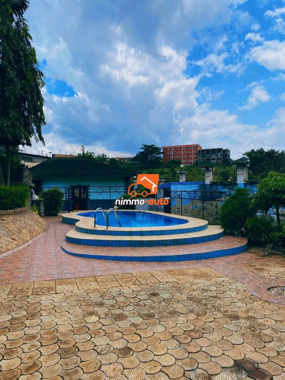 Villa meublées à louer à Yaoundé Nkolfoulou