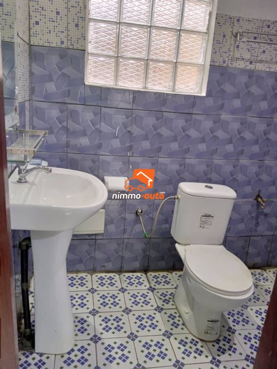 Appartement moderne à louer à Odza borne 12