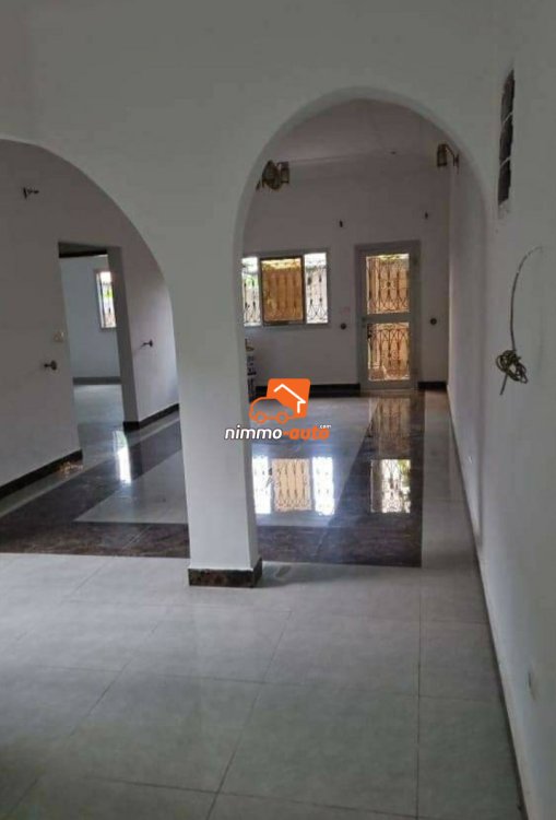 Appartement à louer à Odza