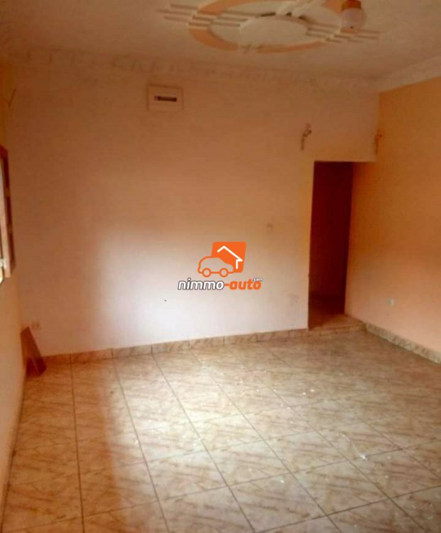 Appartement à louer à Etoug ebe