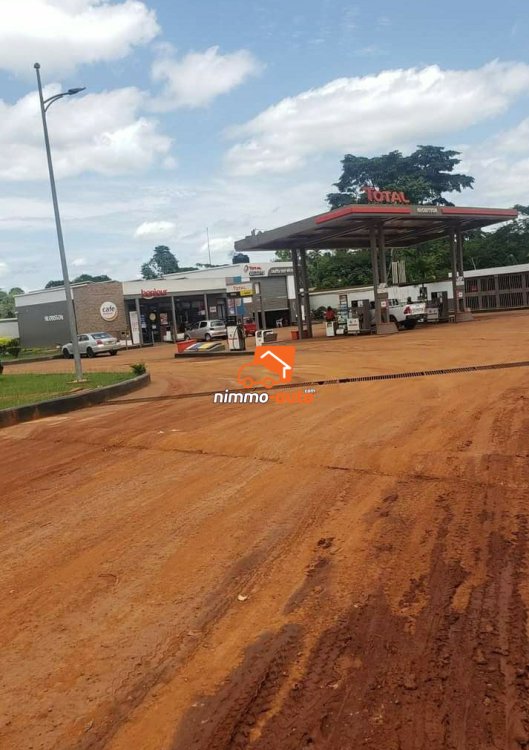 Terrain a vendre Total nkoabang (lieu dit Nolbison ) a 1 kilometre