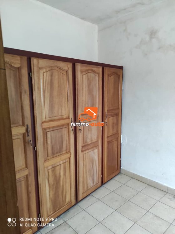 Appartement à louer à Mendong