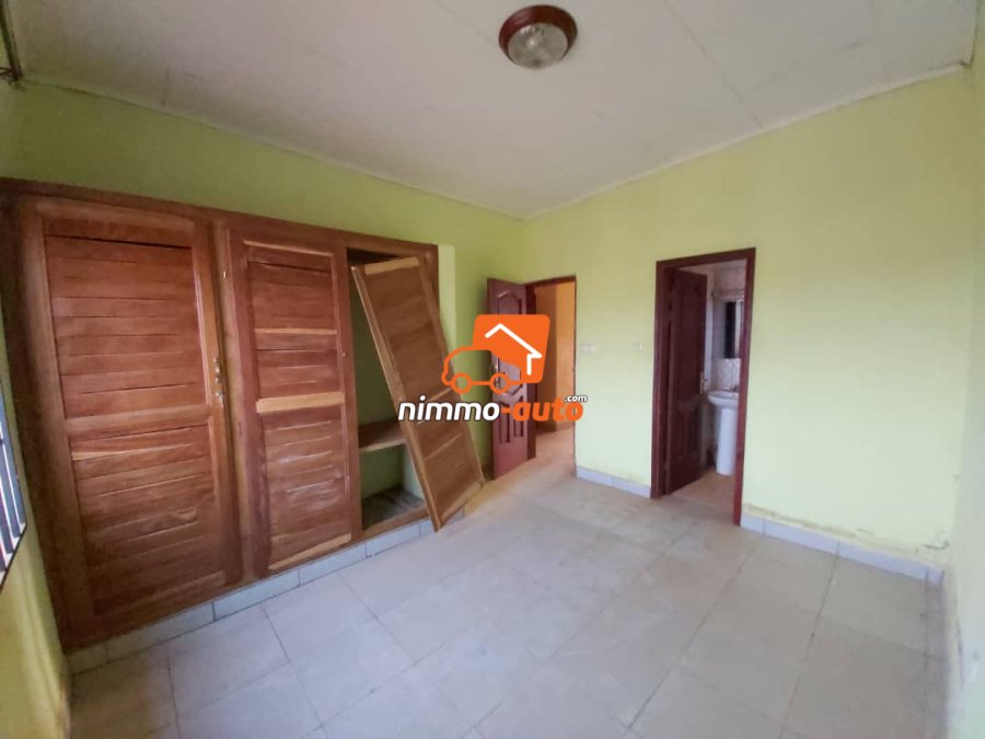 Appartement Haut Standing à louer à Mbalgong-Symbock