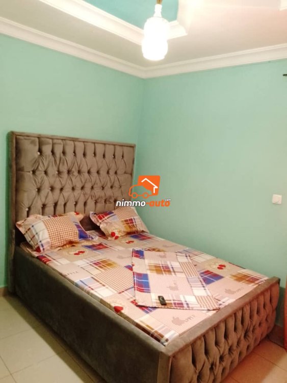 Studio meublé moins cher à louer à Efoulan