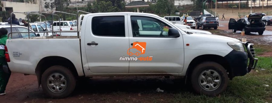 Pick up Hilux 4x4 climatisé à louer