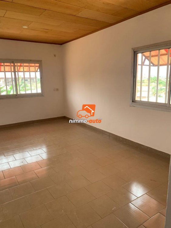 Appartement à louer à Odza