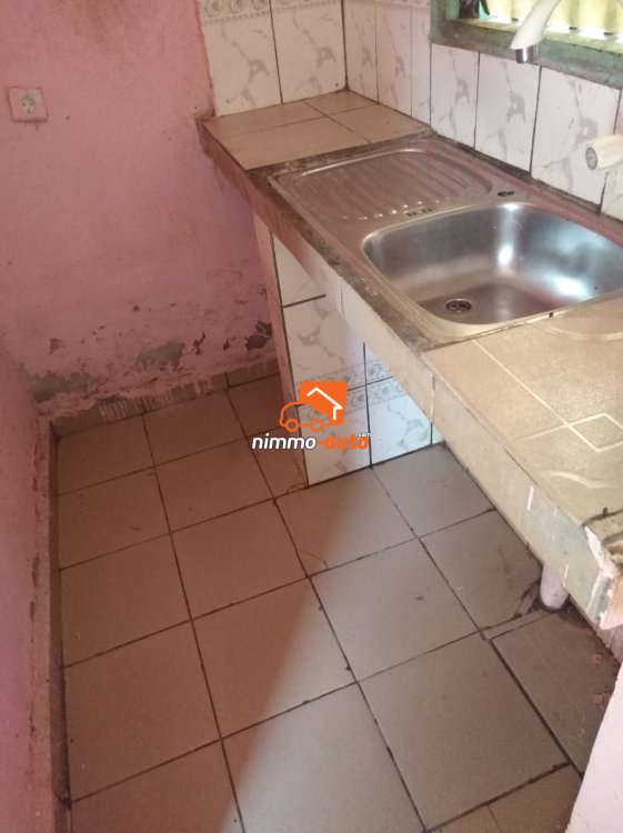 Chambre moderne à louer à l'entrée Simbock