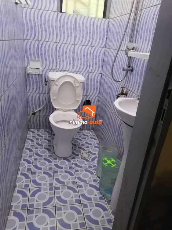 Studio moderne et spacieux à louer à Ngoa Ekelle