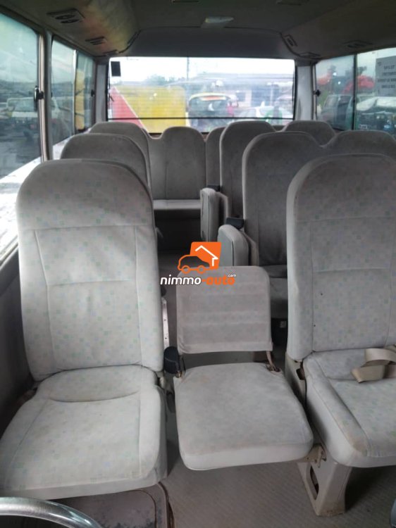 Coaster climatisé 35 places à louer à Douala