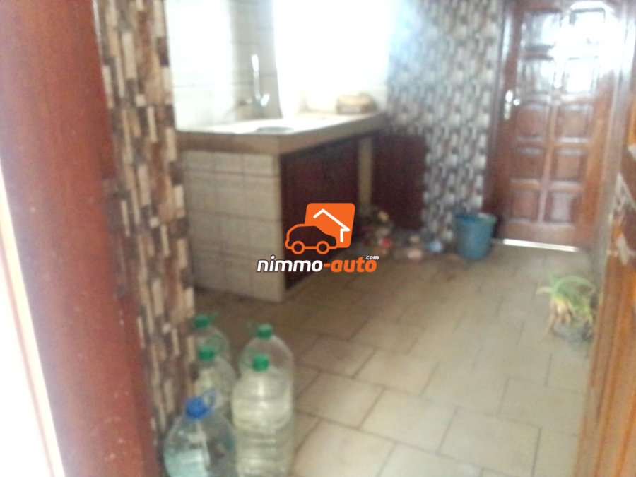 Appartement bien spacieux à louer à Akwa