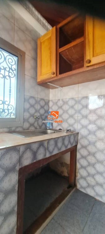 Très beau et spacieux appartement moderne à louer à Jouvence