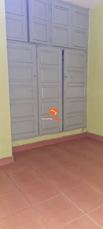 Studio moderne à louer à Biyemassi Somatel