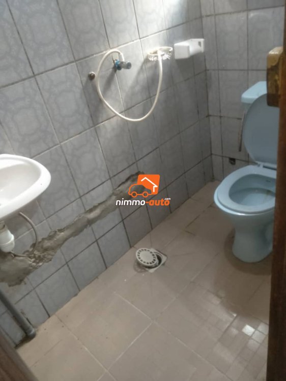 Appartement 2chambres à louer à Simbock 70.000Fcfa