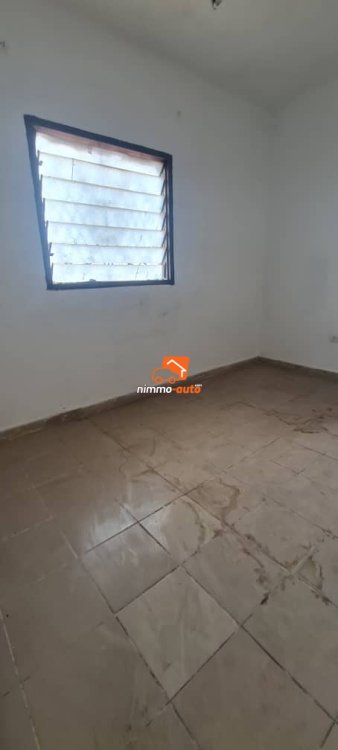 Studio moderne à louer à Biyemassi Lycée