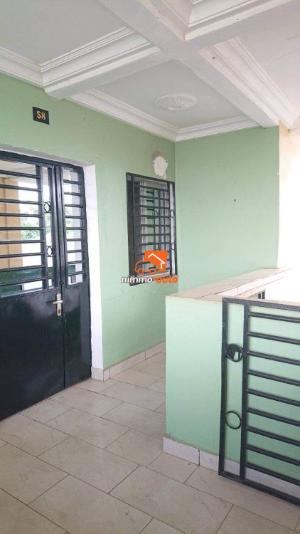 Studio moderne très chic à louer à Nsam escale