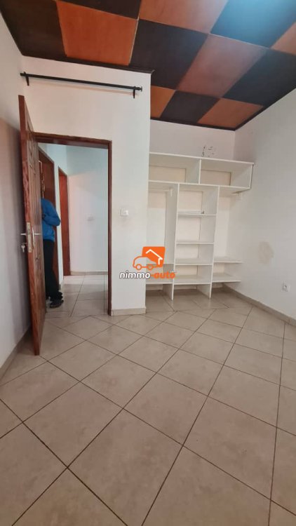 Très bel appartement moderne à louer à Nsimeyong