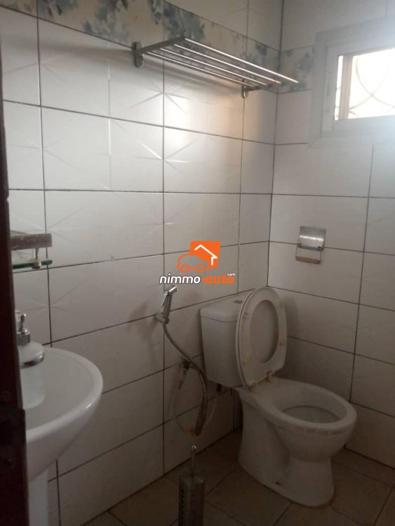 Appartement à Logpom à louer bien sécurisé