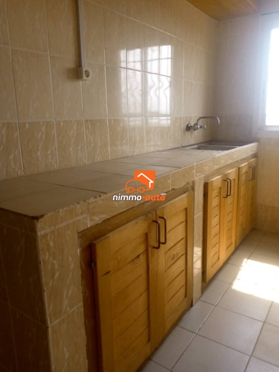 Appartement moderne à louer à Yassa derrière la station Total