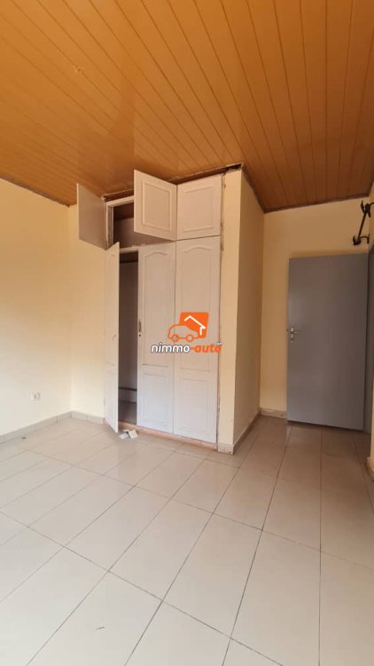 Somptueux duplex avec dépendance à louer à Ahala lieu-dit Camp Tunisien