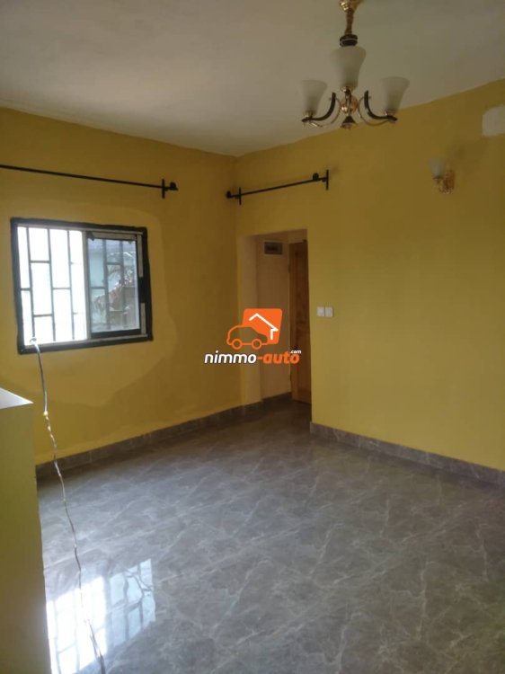 Plusieurs studios nouvellement construits à louer à Nsam