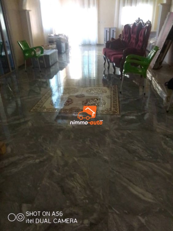 Villa à vendre à Monti sur la route de Mfou