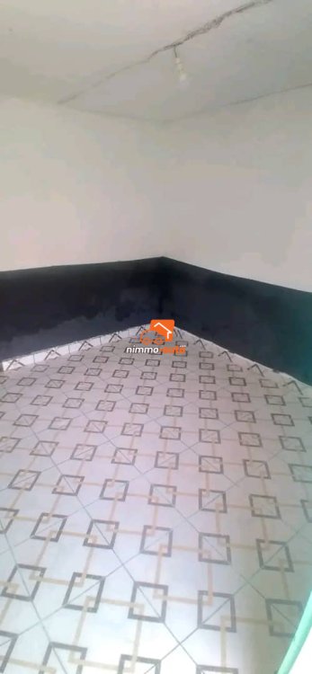 2 Studios simple à louer à Ngousso