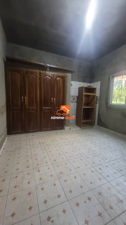 Appartement moderne nouvellement construit à louer à Nsimeyong chapelle