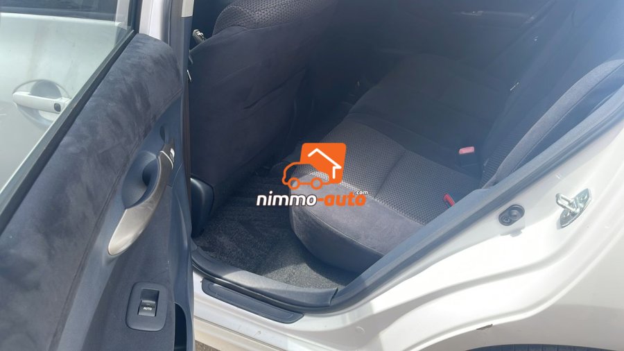 Toyota Blade 2008 à vendre à Douala