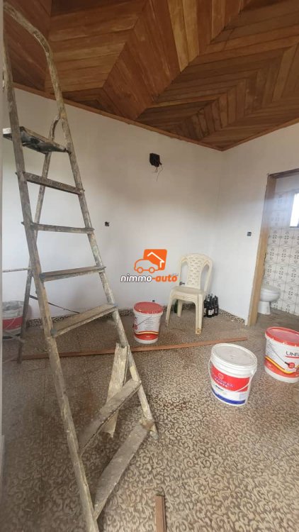 Vaste chambre moderne nouvellement construite à louer à Shell Nsimeyong