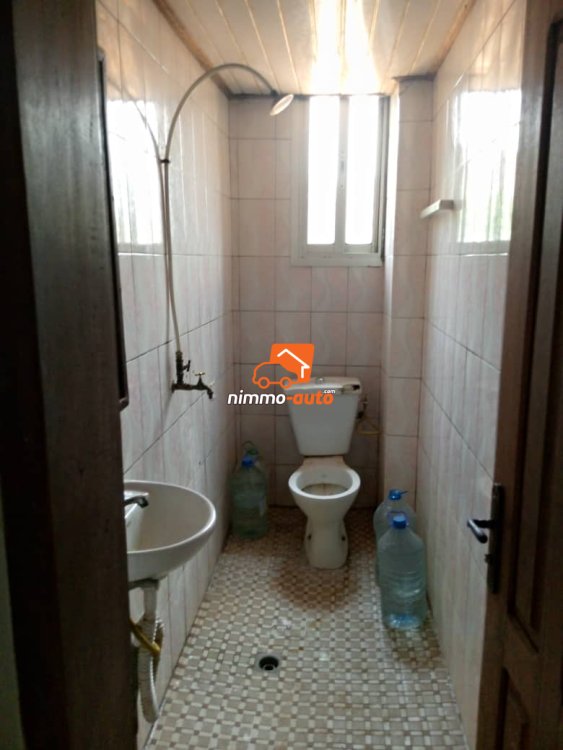 Appartement moderne à louer à Biyemassi superette