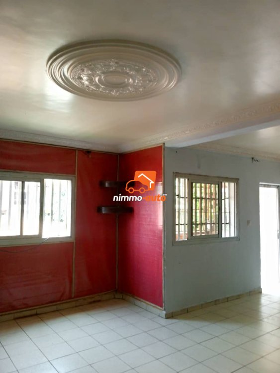 Appartement moderne à louer à Biyemassi superette