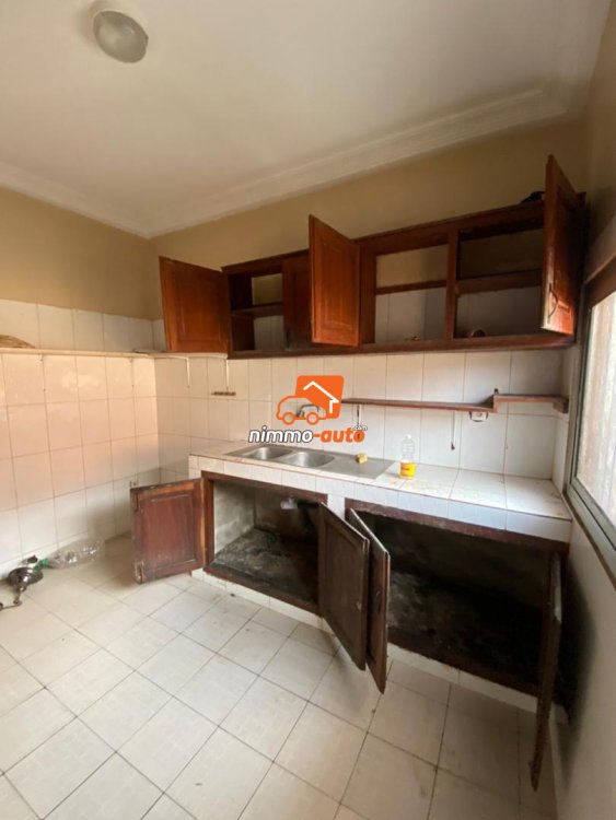 Appartement moderne bien spacieux à louer à Biyemassi