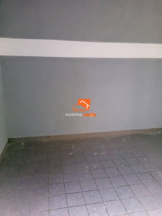 Studio moderne à louer à Etoug-ebe