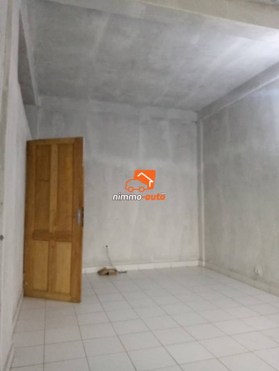 An apartment to let at Yassa entrée chefferie