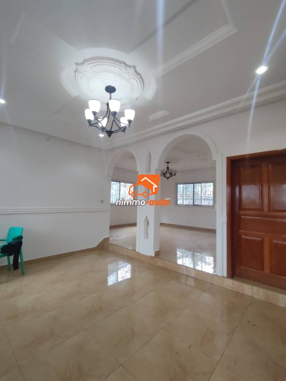 Duplex nouvellement construit à louer à Odza Fecafoot