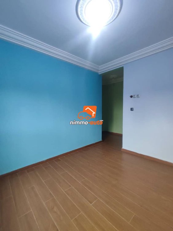 Appartement moderne nouvellement construit à louer à Odza borne10