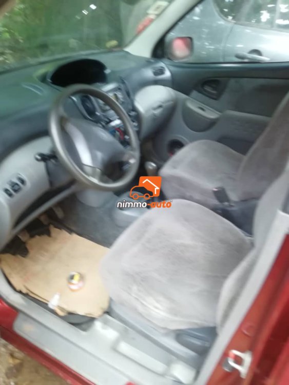 Toyota Yaris Verso 2003 à vendre à Douala