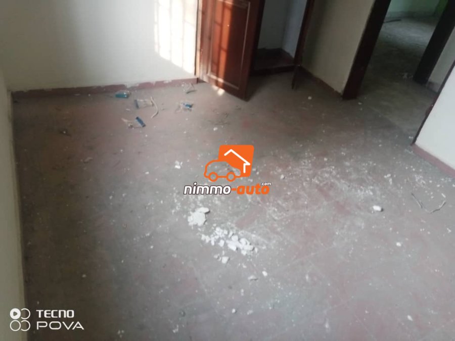 Appartement à louer à Biyemassi