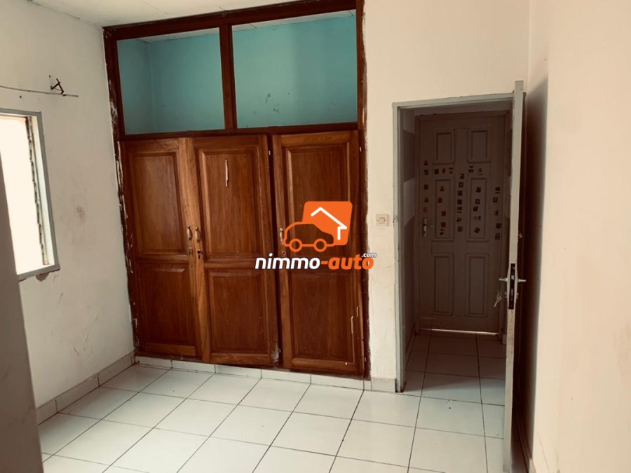 Appartement à Louer à Nsimeyong
