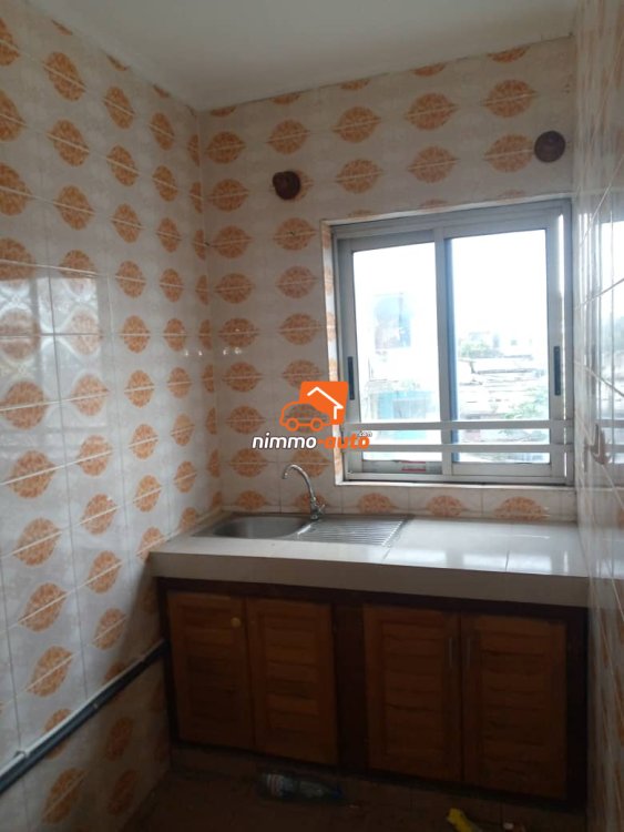 Studio nouvellement construit à Bepanda