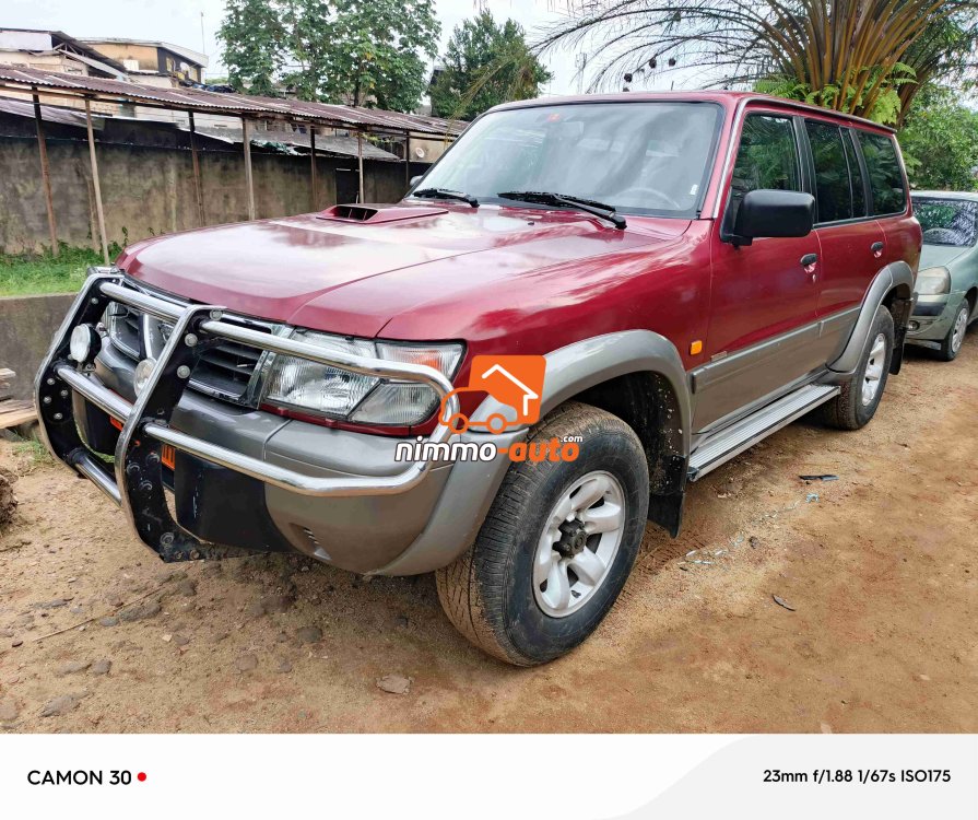 Nissan Patrol 4X4WD version 2002