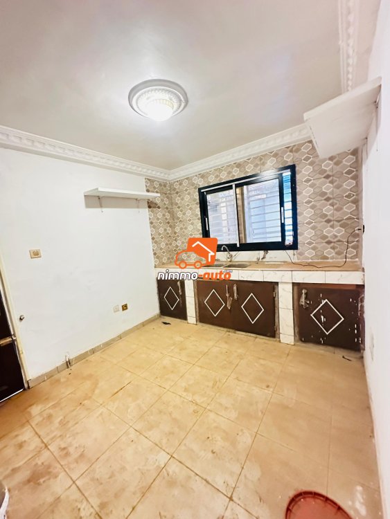 VILLA BON STANDING  POUR HABITATION OU BUREAU A LOUER NSIMEYONG