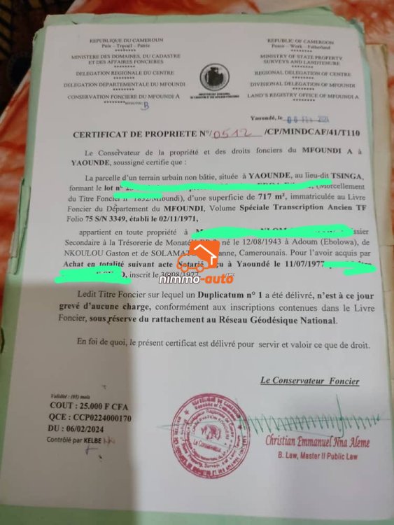 Villa à vendre a bastos en bordure de route principale (terrain commercial)