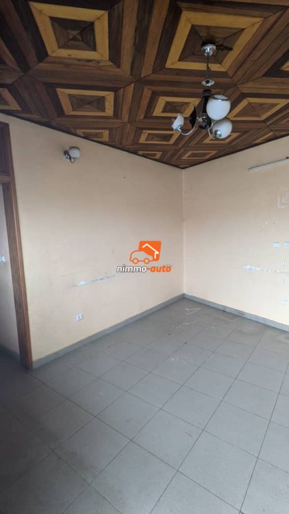 appartement 2 chambres a louer à bonaberi