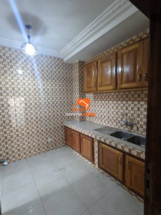 appartement à louer à ndogbong bien grand et proppre