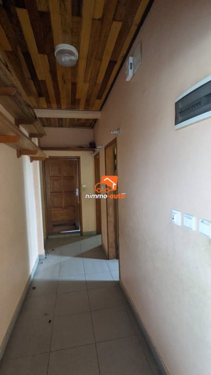 appartement 2 chambres a louer à bonaberi