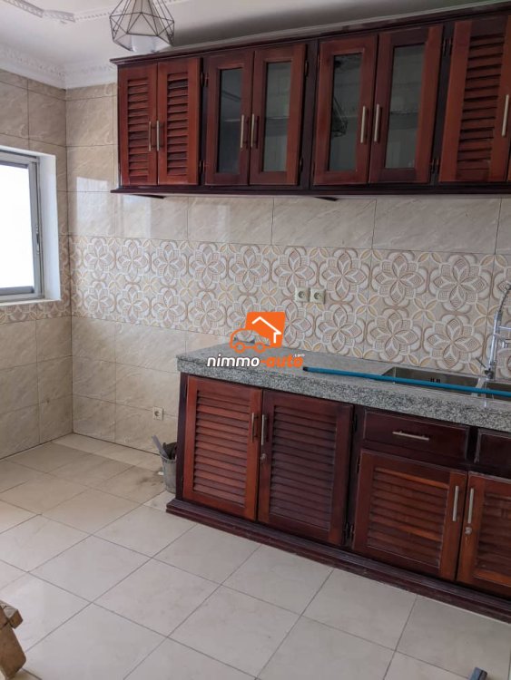 appartement 3 chambres à louer à etoa meki