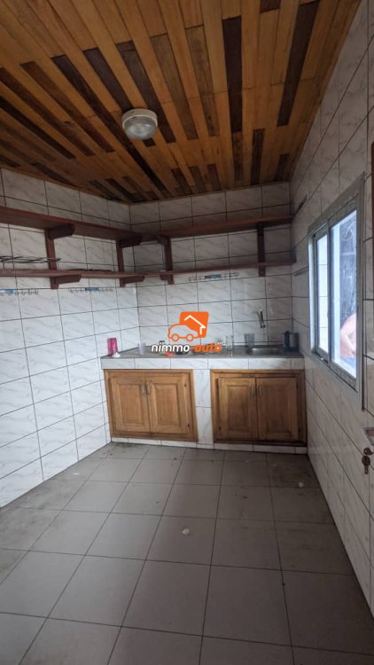 appartement 2 chambres a louer à bonaberi